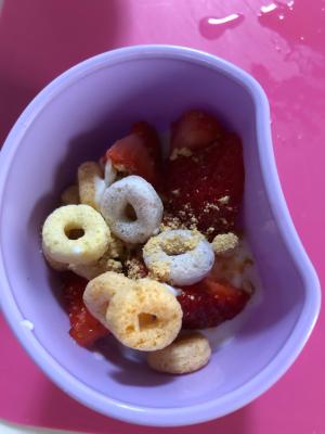 離乳食後期 きな粉と苺 シリアルのヨーグルト レシピ 作り方 By ふじっこにー 楽天レシピ 離乳食後期 きな粉と苺 シリアルのヨーグルト レシピ 作り方 By ふじっこにー 楽天レシピ