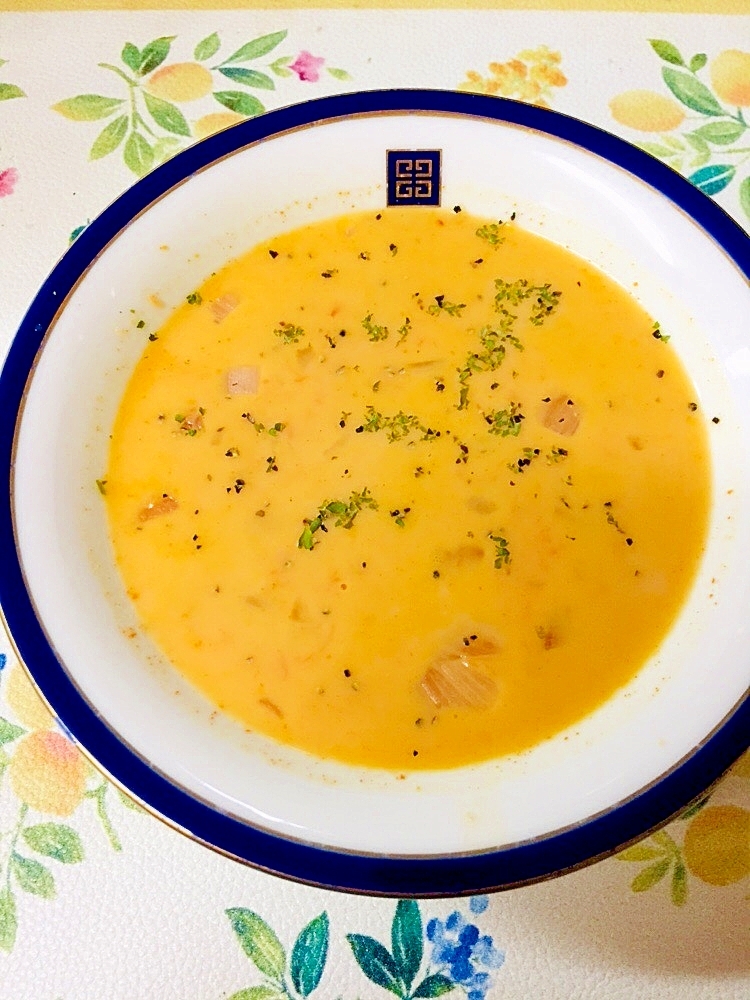 人参と玉ねぎの豆乳スープ