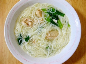 鶏肉と小松菜の温素麺 レシピ 作り方 By Bird23 楽天レシピ