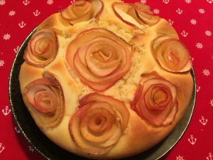 バラが可愛い 簡単りんごケーキ レシピ 作り方 By K A N A 楽天レシピ