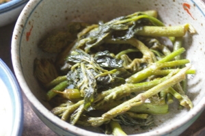 タラの芽とうどの炒め煮