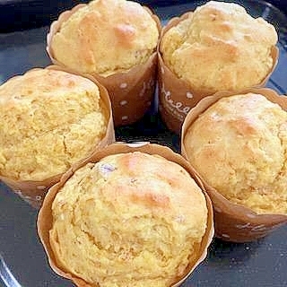ハムと白ごまのカレー風味　ケークサレ