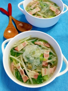 中華味♪もやしとベーコンと青梗菜の★春雨スープ