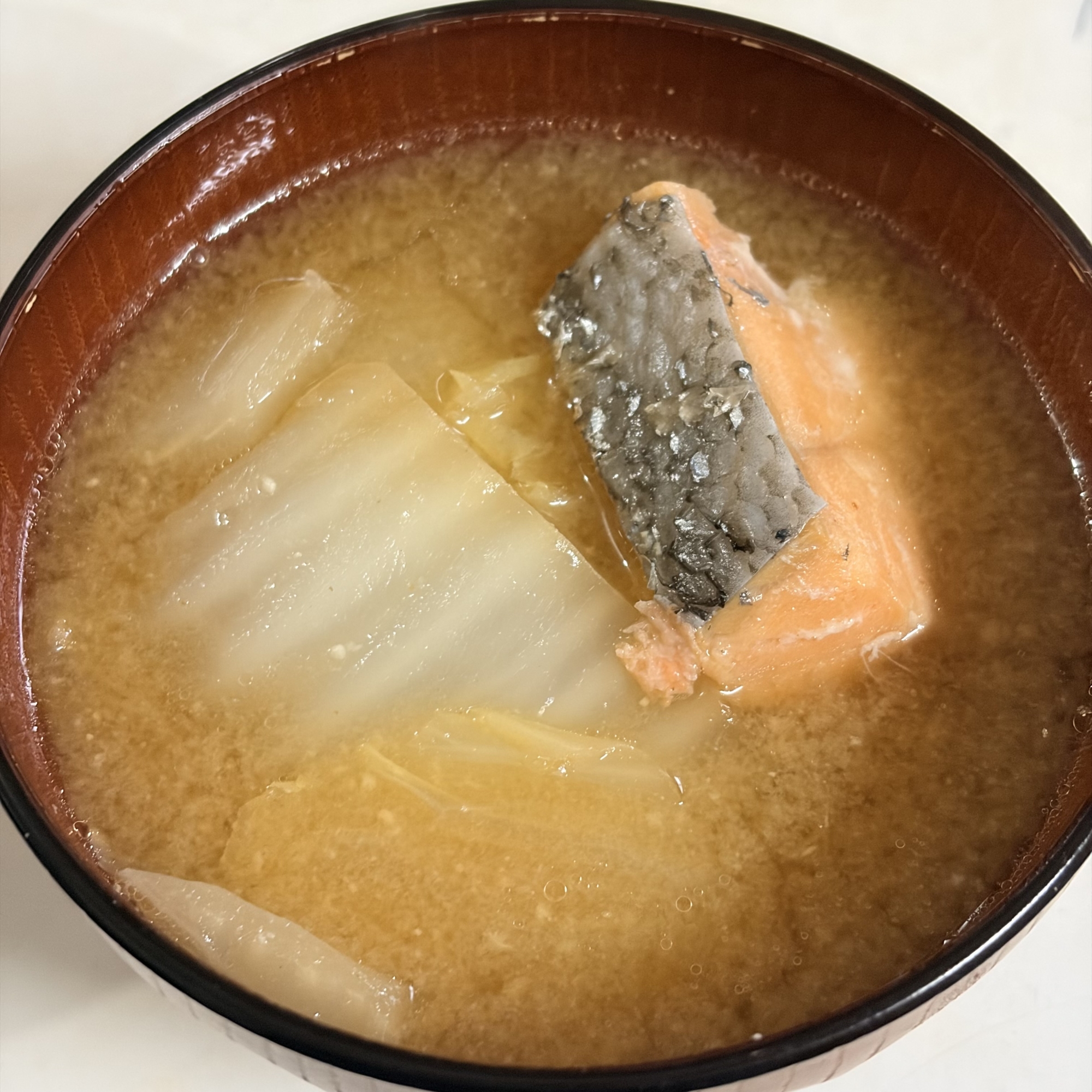 鮭と白菜の味噌汁