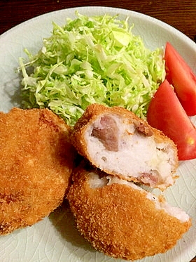 里芋と味付け肉のコロッケ