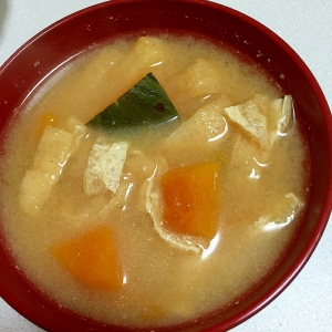 かぼちゃと油揚げの味噌汁 レシピ 作り方 By みるやん1029 楽天レシピ