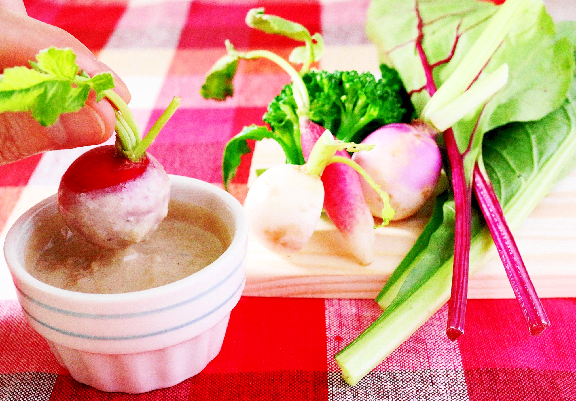 野菜が止まらない！あるものでバーニャカウダ