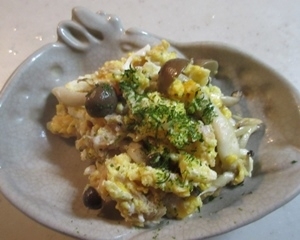 簡単お弁当のおかず しめじとツナの炒り卵和え レシピ 作り方 By Dekotan1 楽天レシピ