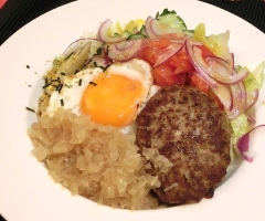 カフェ風☆ シャリアピン　ロコモコ丼♪