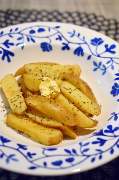 唐揚げ粉で簡単！バターじゃが芋の☆唐揚げ風