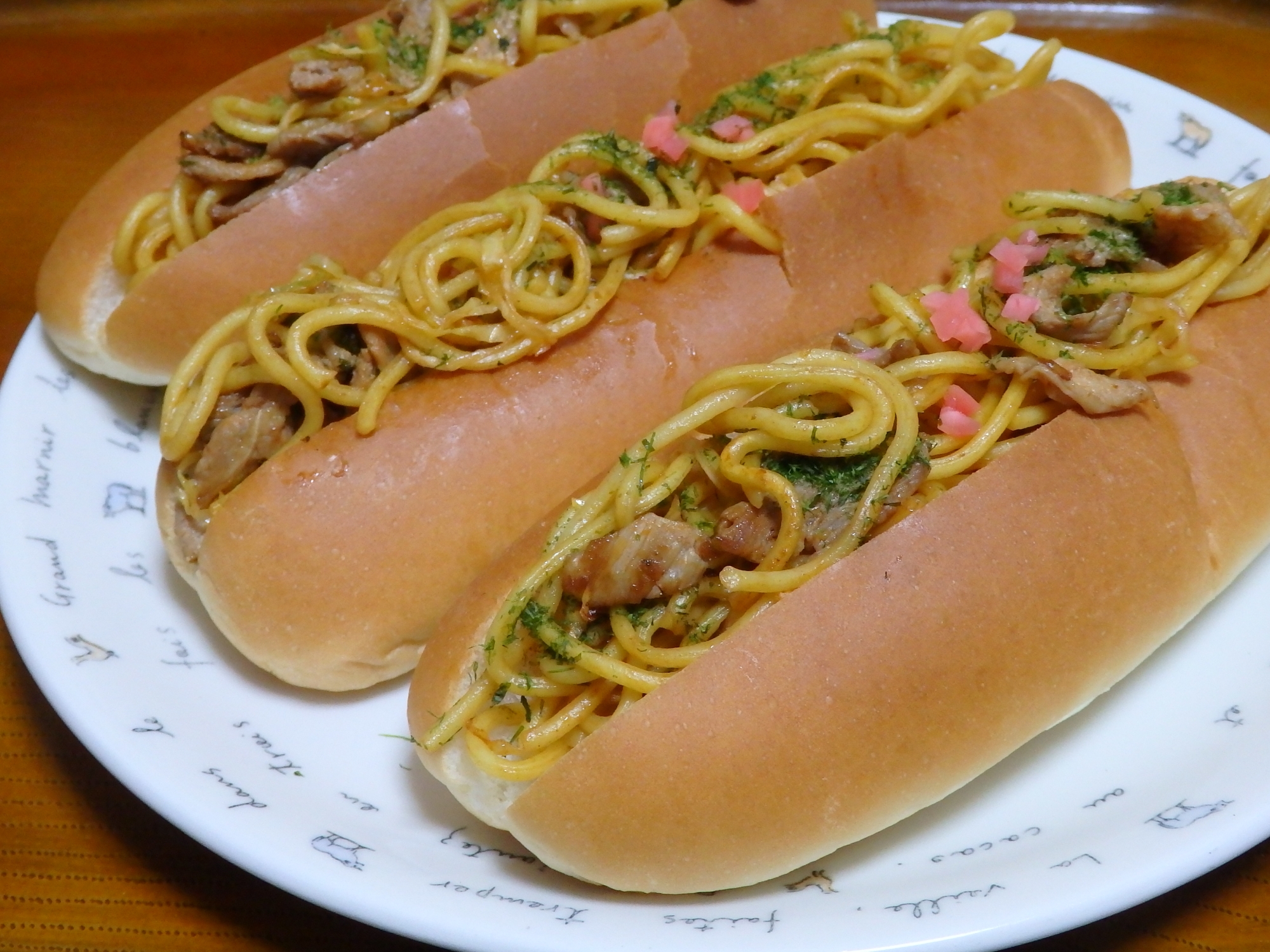 ◇　焼きそばパン　◇