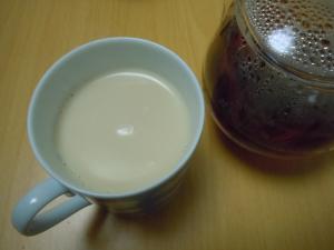 ミルク感２５％☆ホットミルクティー