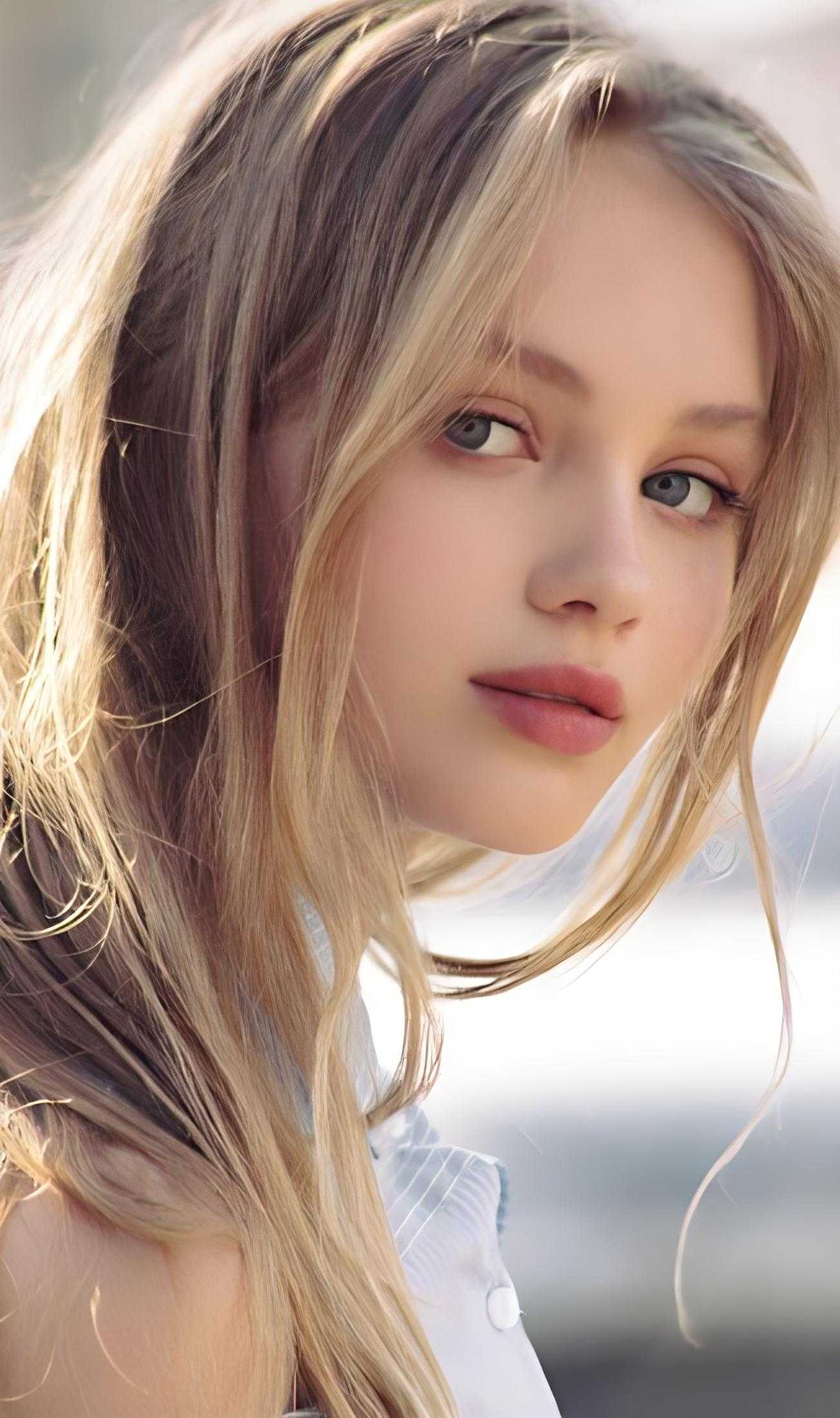 Sarah09