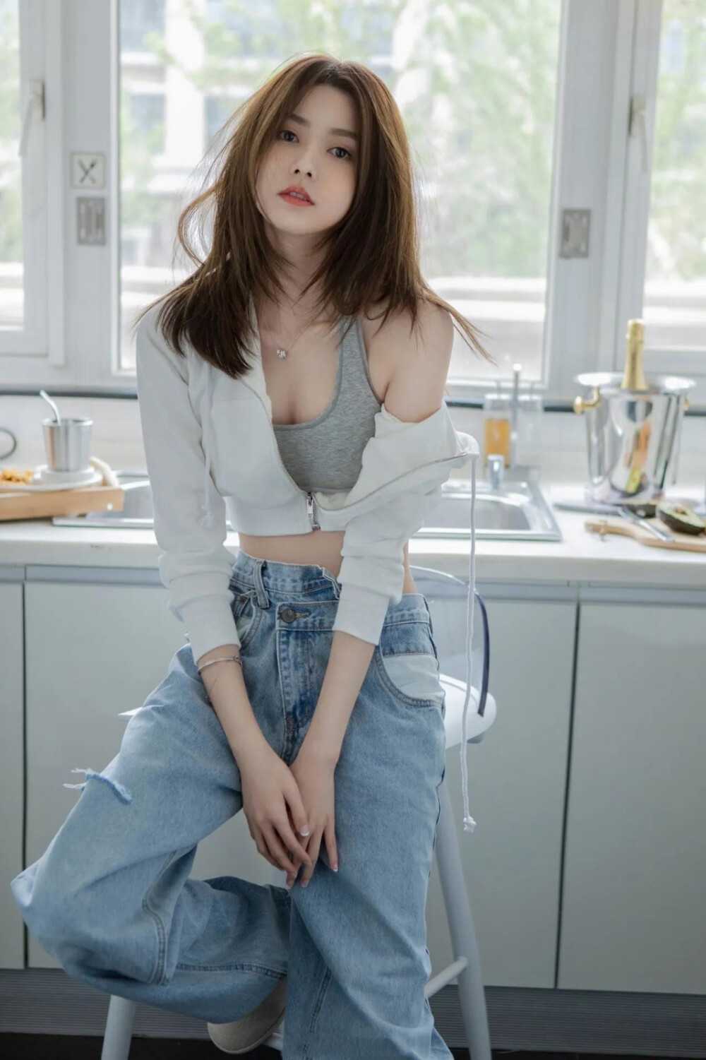 秋津 真白