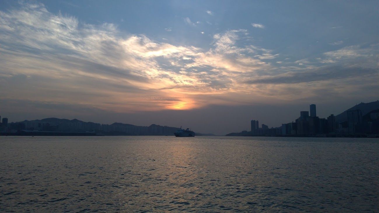 r_east