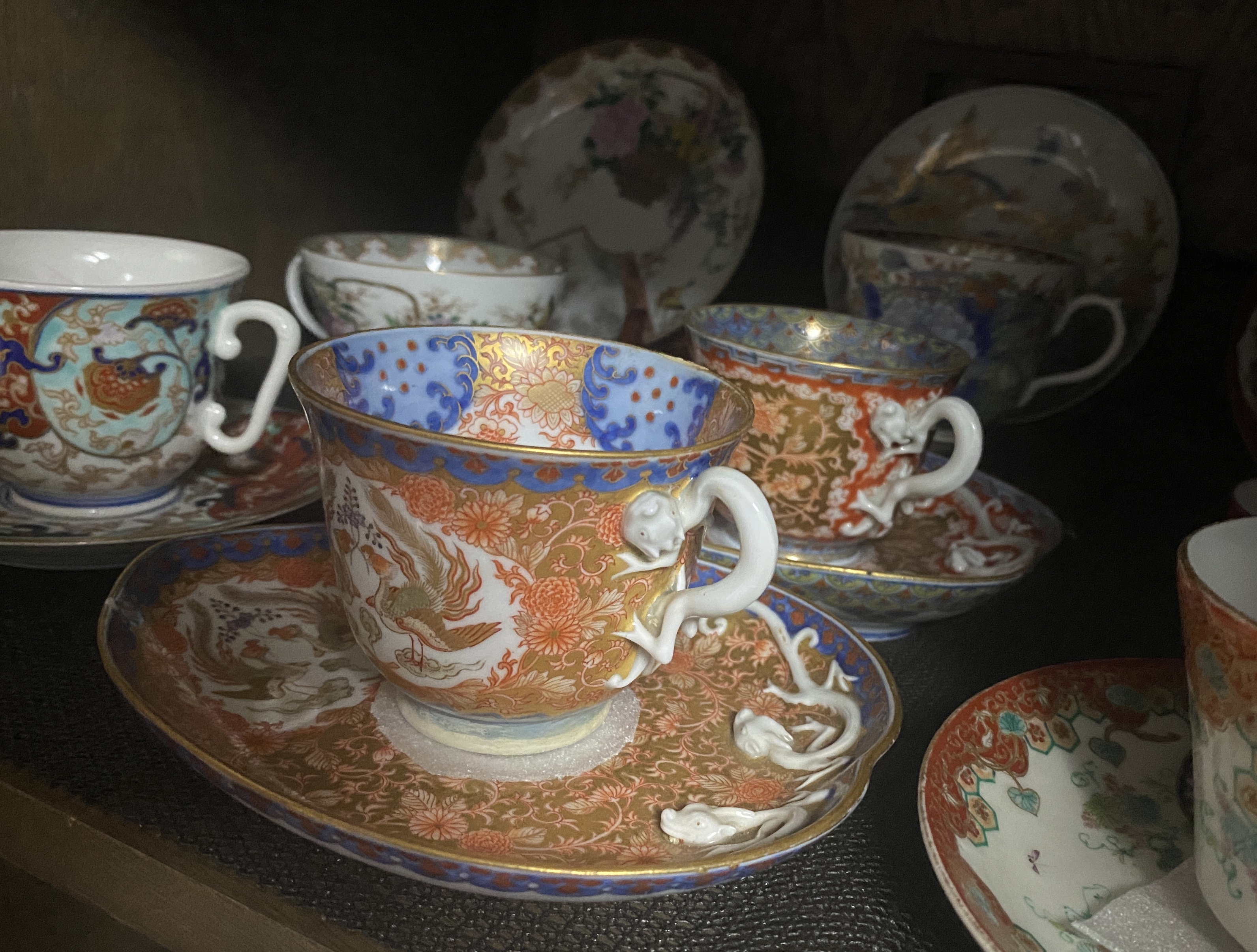 のいばら 明治香蘭社 有田焼 オールド 香蘭社 染錦上絵金彩秋草文8寸皿 のいばら様専用 明治香蘭社 有田焼 オールド 香蘭社 染錦上絵金彩秋草文