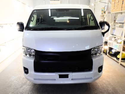 ハイエースワゴン(トヨタ)の★★絶対オススメ★★傷もとれちゃう魔法のコーティング【オールインワンポリッシュコーティング】