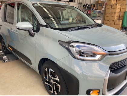 シエンタ(トヨタ)のフレッシュキーパー【雨が降るたび、勝手にキレイ】