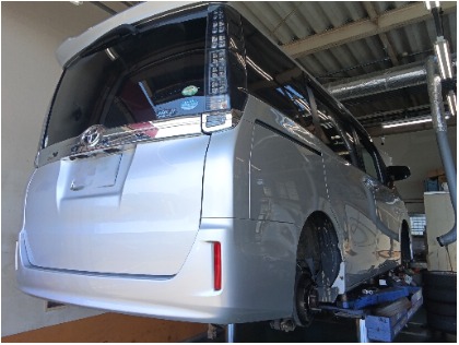 トヨタ ヴォクシー(2015年式、7万5千～8万km)の車検作業実績・車検の