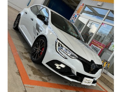 メガーヌ(ルノー)の手洗い洗車プレミアム