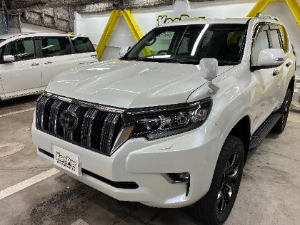 ランドクルーザープラド(トヨタ)の【分厚いガラス被膜が深い艶を生む】ダイヤモンドキーパー