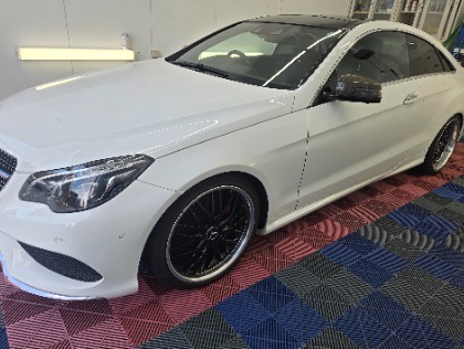 Eクラス(メルセデス・ベンツ)のフレッシュキーパー