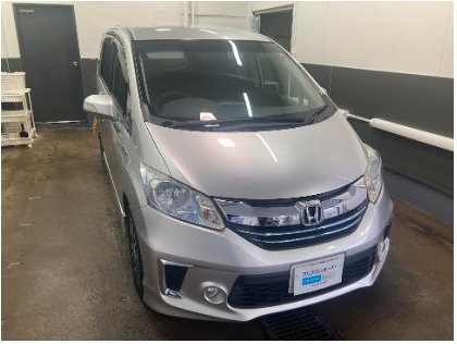 フリード ハイブリッド(ホンダ)のクリスタルキーパー