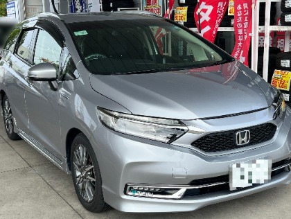ホンダ シャトル ハイブリッド(2019年式、10万～10万5千km)の車検作業