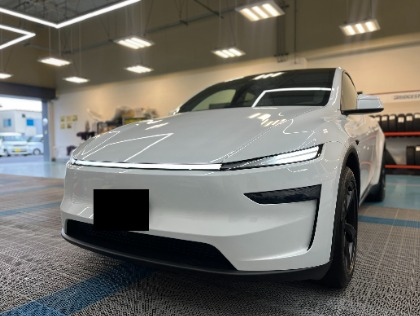 モデルY(テスラ)のクリスタルグロウプレミアム8年