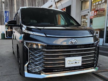 ヴォクシー(トヨタ)のエコダイヤキーパー　　　　自然の雨が洗車になる。