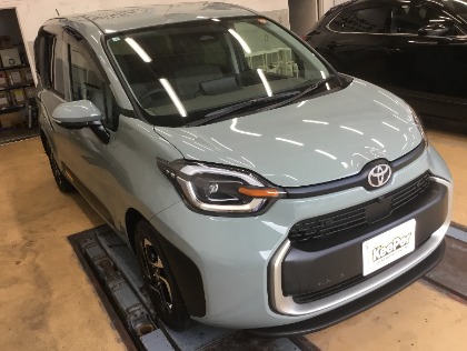 シエンタ ハイブリッド(トヨタ)のダイヤモンドキーパープレミアム仕様