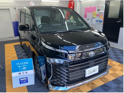 ヴォクシー(トヨタ)の【最大30％OFF】クリスタルキーパー