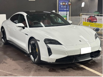 タイカン(ポルシェ)の【お手頃価格】手洗い洗車