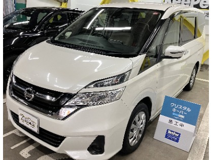 セレナ(日産)のクリスタルキーパー