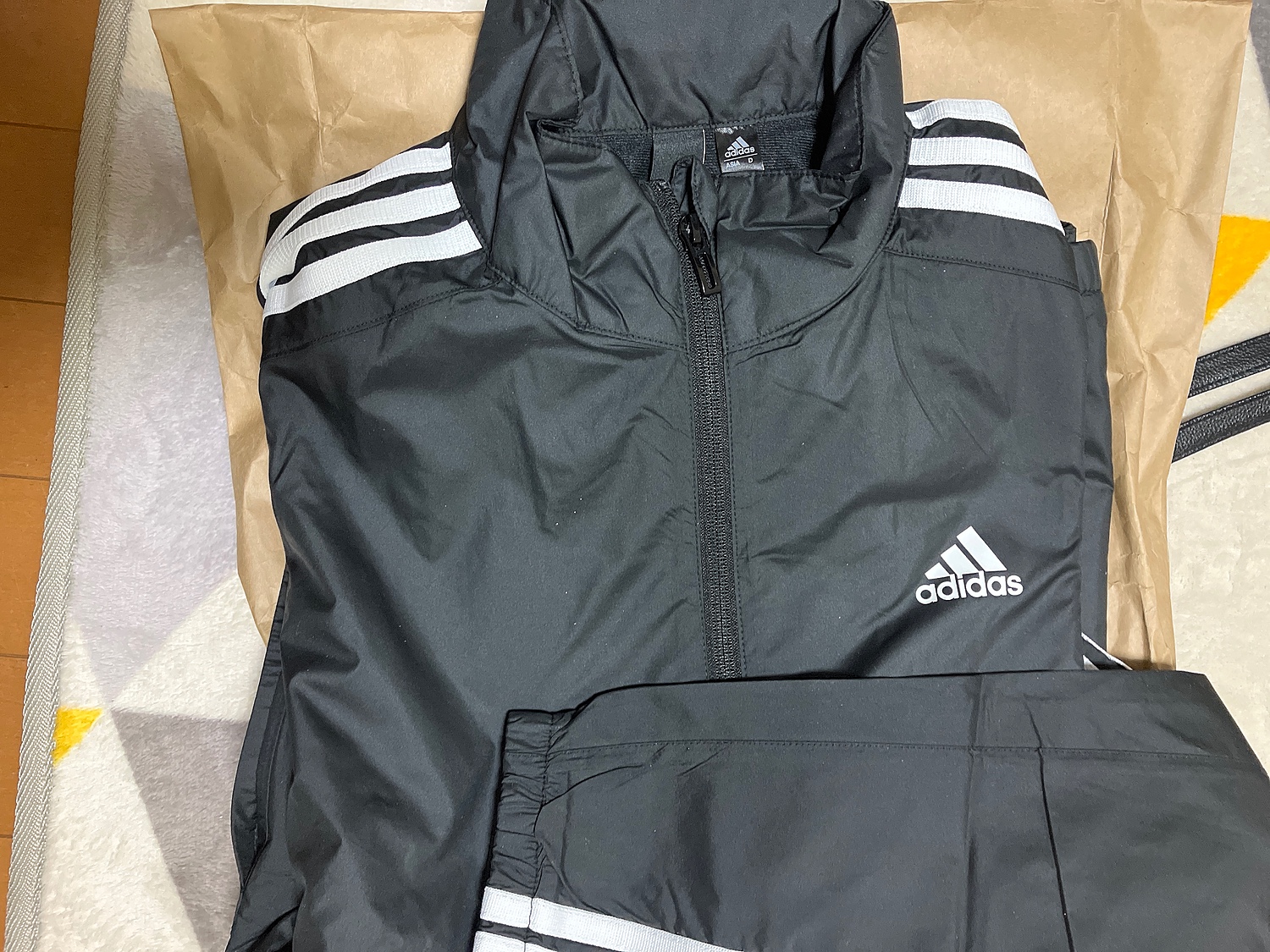 adidasウインドブレーカー上下 楽天市場】アディダスオリジナルス ウィンドブレーカー（メンズ