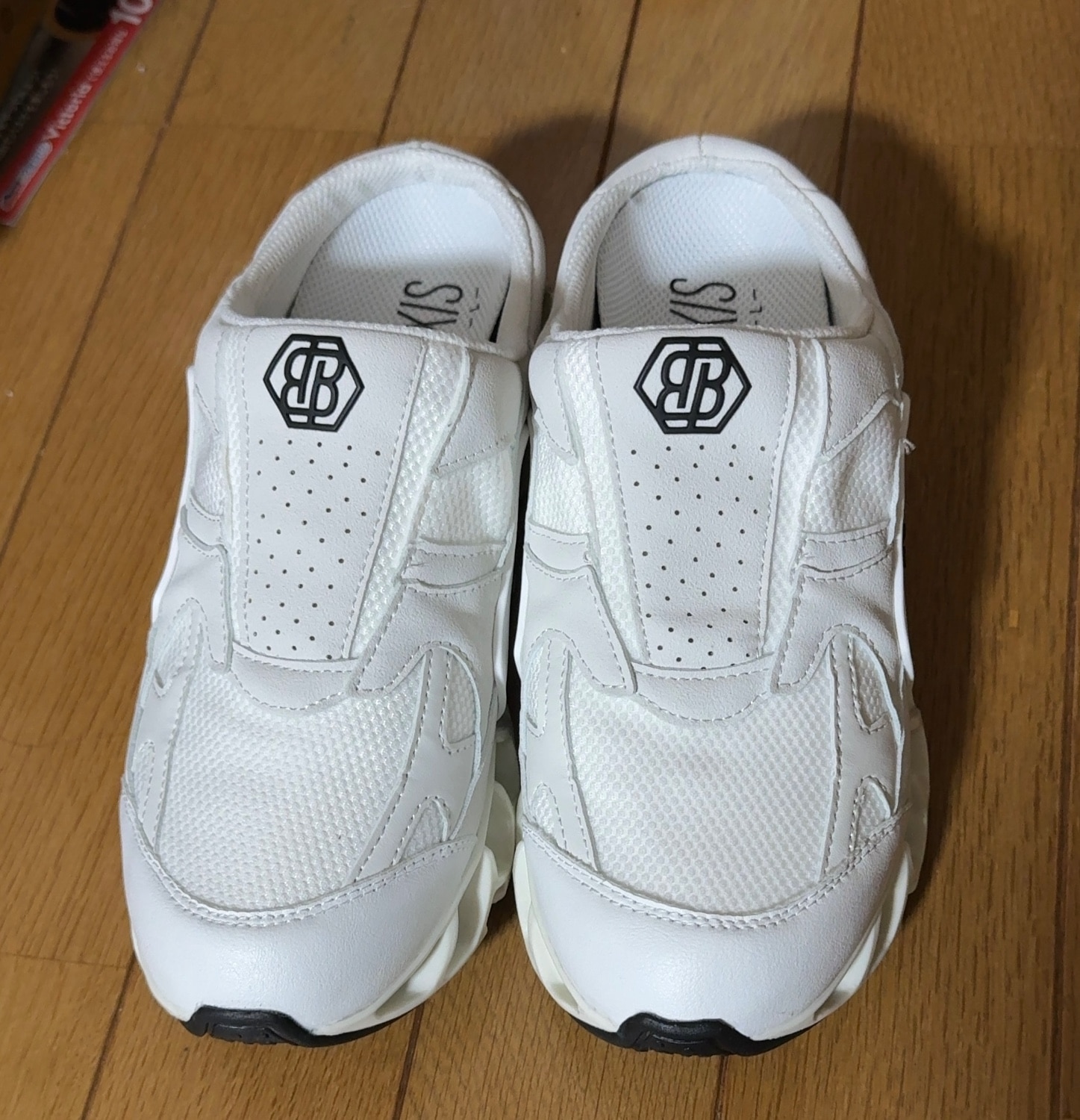 BEAXIS バランスコアミュール　ホワイト　Mサイズ　23.5〜24cm　美品 BEAXIS バランスコアミュール ホワイト Mサイズ 23.5〜24cm 美品
