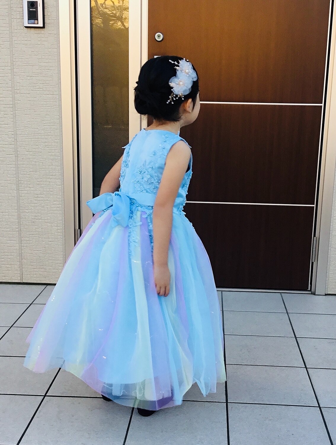 楽天市場 子供 ドレス ロング ドレス 子供 発表会 結婚式 キッズ ドレス 花柄刺繍 フォーマルドレス 子どもドレス ジュニアドレス 結婚式 女の子 ドレスキッズワンピース発表会 子供服 おしゃれ 虹色 1cm 130cm 140cm 150cm 160cm 170cm 短納期 Mt Grace みんなの