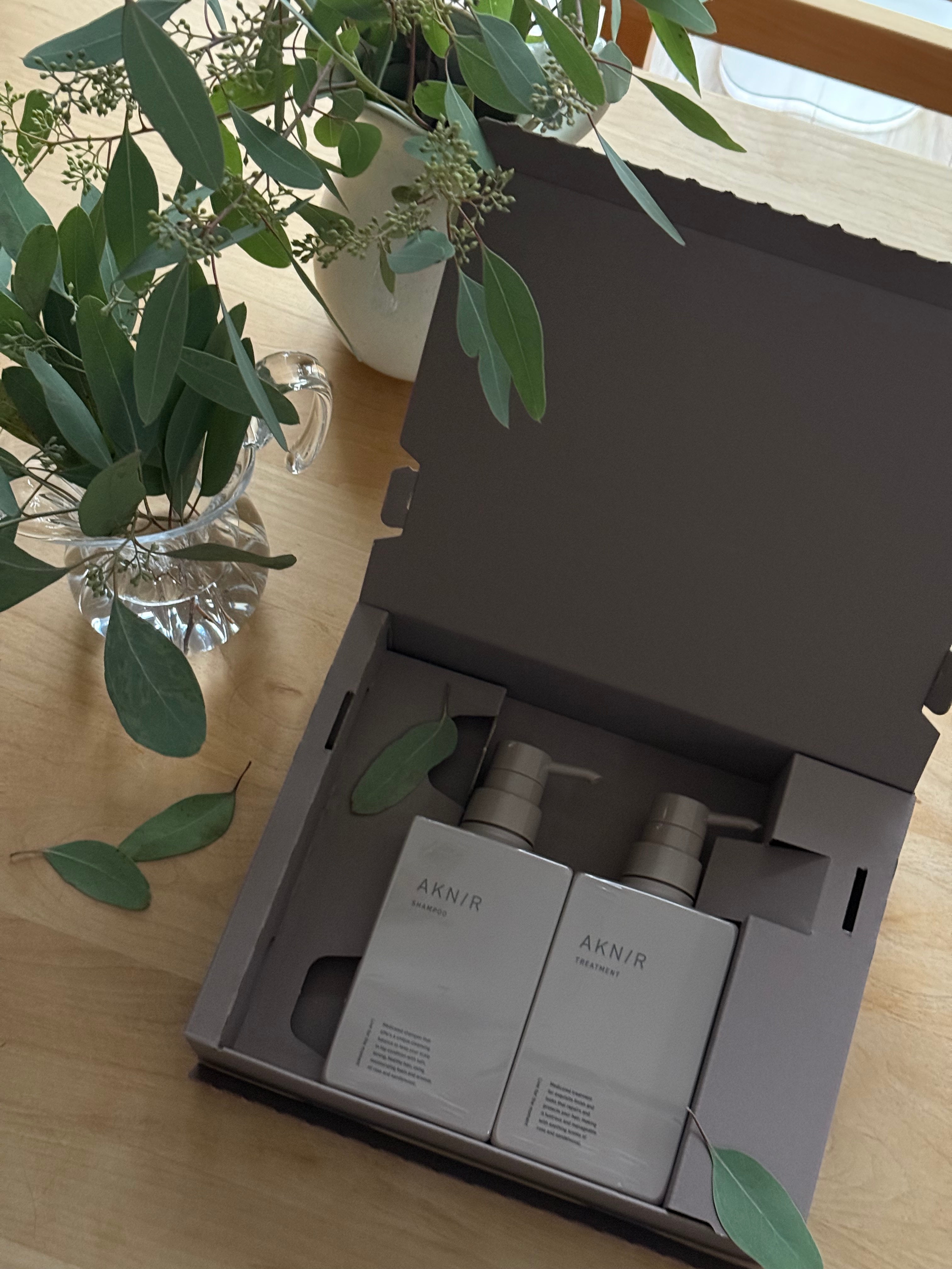 3個新品AKNIRアクニー本体詰替用シャンプートリートメントローズサンダルウッド サンダルウッド ローズ AKNIR アクニー 薬用ヘアシャンプー