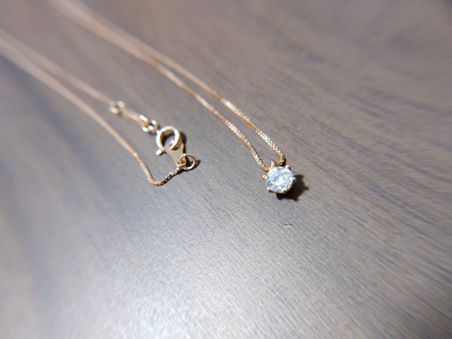 モアサナイトネックレス モアサナイト口コミ velenette レビュー画像3