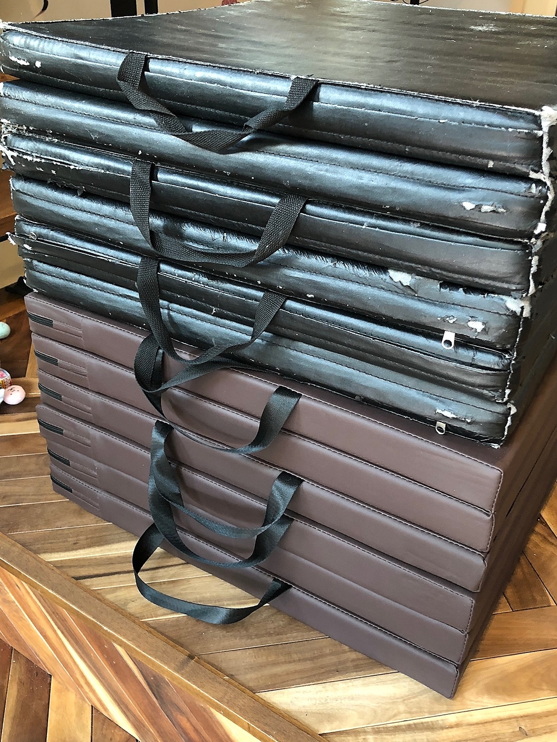 体操 マット プレイマット 折りたたみ ストレッチマット エクササイズ ベビーマット トレーニング 鉄棒 跳び箱 リング 体操マット 折りたたみマット 防音マット レビュー画像6