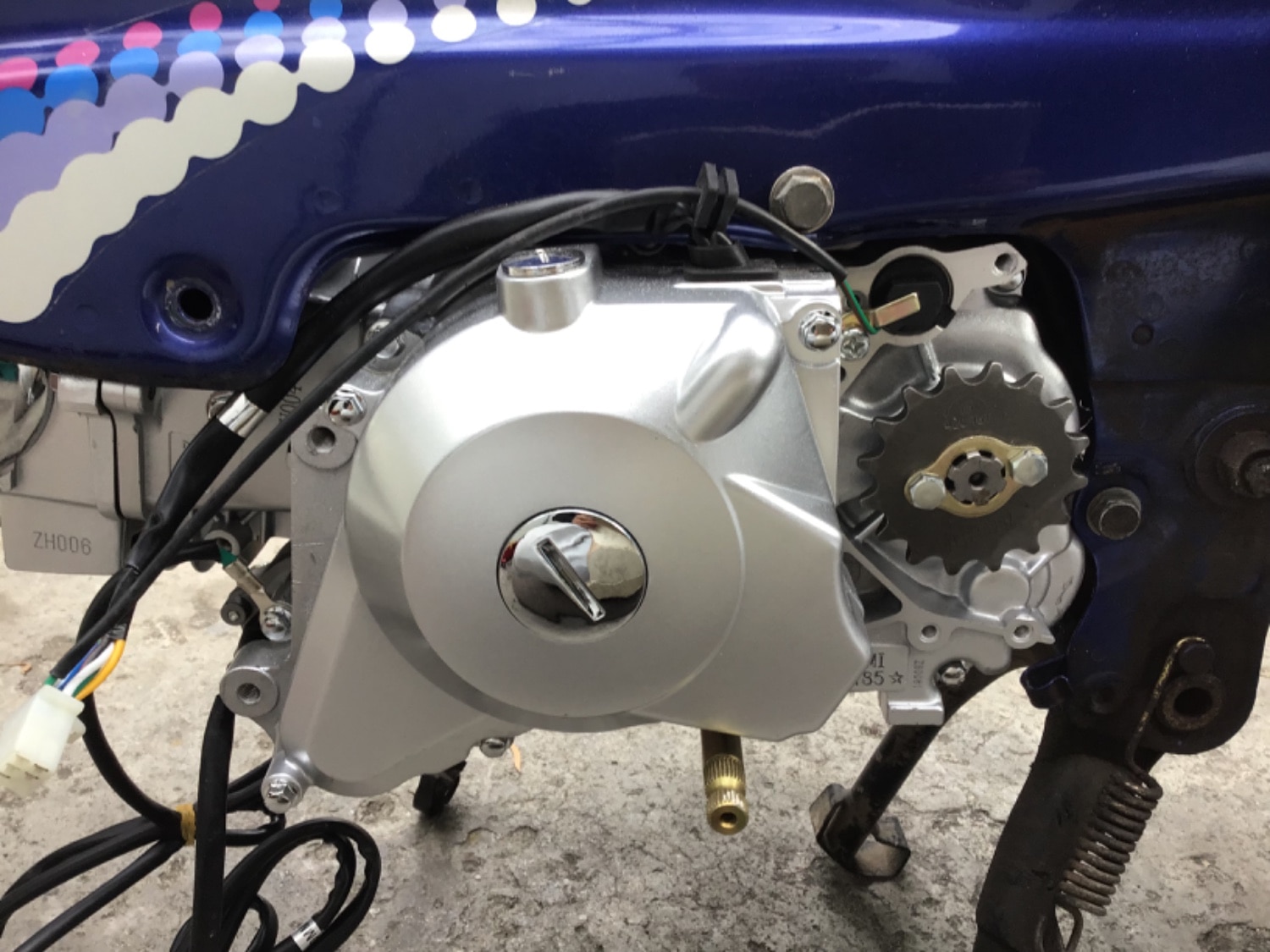 楽天市場】ミニモト 125ccエンジンセル始動方式クラッチレバーなし