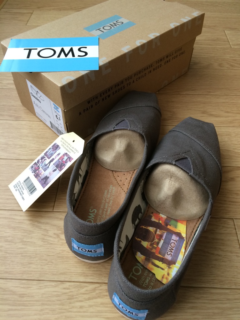 楽天市場 あす楽対応 送料無料 Toms トムズ シューズ Toms シューズ ウィメンズ キャンバス クラッシック スリッポン レディース Toms Shoes Women S Canvas Classics 全6色 Rcp 楽ギフ 包装 ギアレインボー みんなのレビュー 口コミ