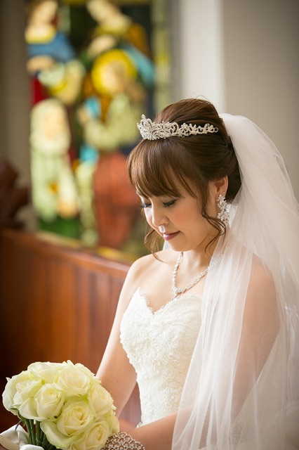 楽天市場 キラキラティアラウェディング 結婚式にぴったりアクセサリー 華やかに演出 キラキラティアラ 単品 ブライズメイド ハロウィン Amoll みんなのレビュー 口コミ