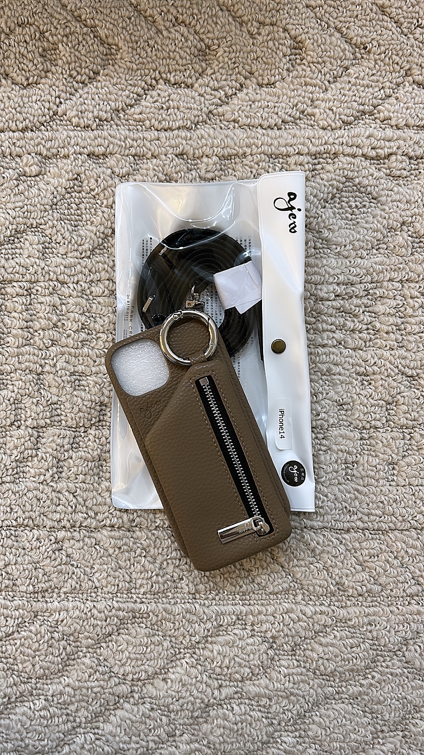 楽天市場】【iPhone14/16e/14pro対応】 エジュー ajew cadenas