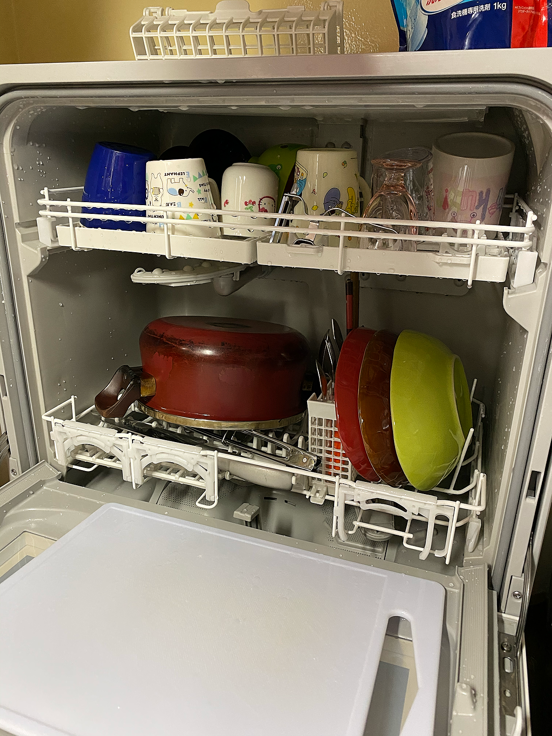 代引不可 パナソニック 食器洗い乾燥機 食洗機 ホワイト NP-TA4-W