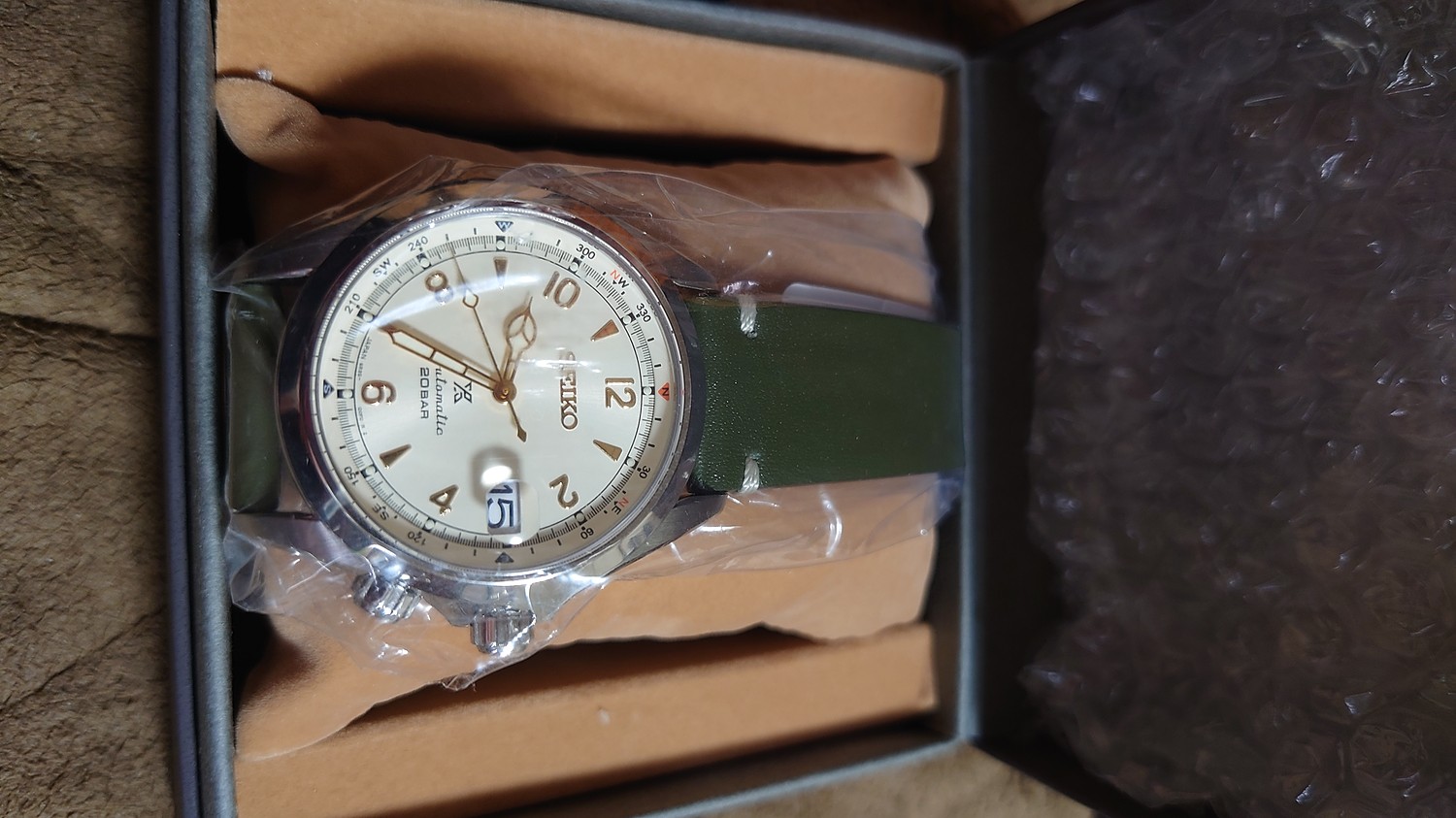 楽天市場 セイコー プロスペックス アルピニスト 自動巻き Sbdc093 流通限定モデル 腕時計 メンズ クリーム カーキ Seiko Prospex 腕時計のななぷれ みんなのレビュー 口コミ