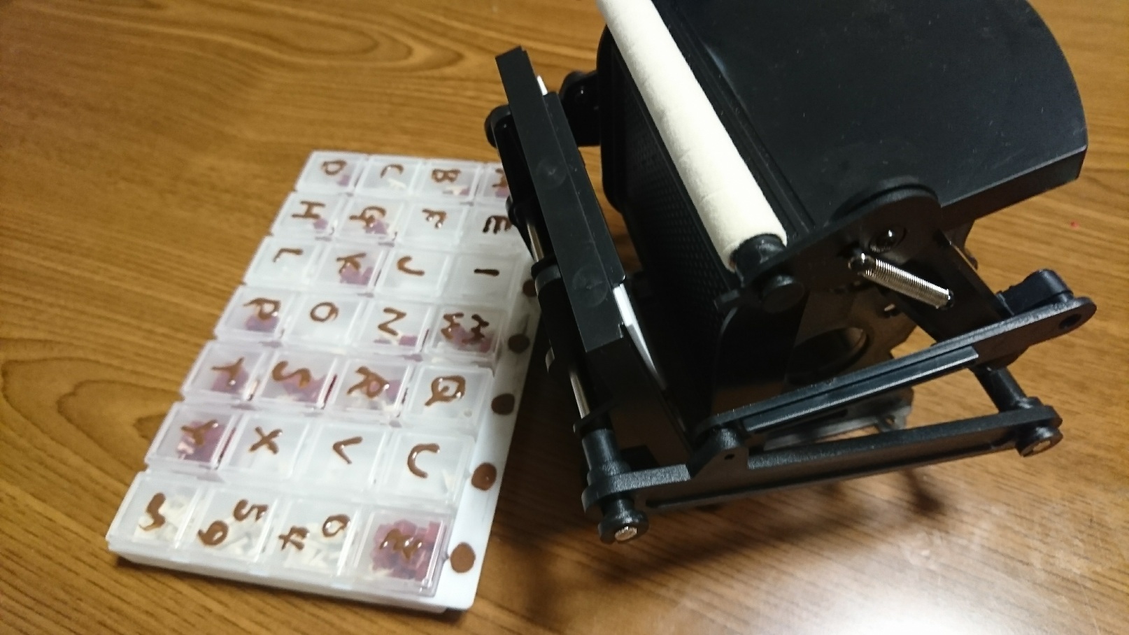 小さな活版印刷機、フルコンボセット、追加の活字とローラーパーツつき 