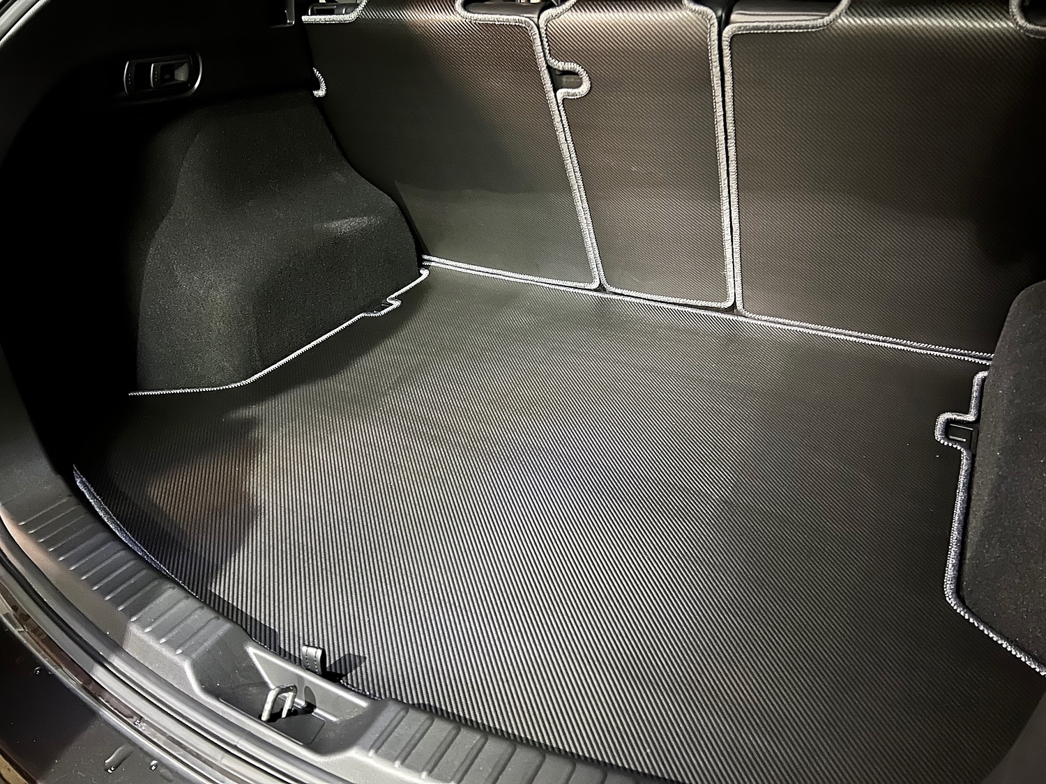 マツダ CX-5 cx5 KF系 新型対応 ラゲッジルームマット ◆カーボンファイバー調 リアルラバー HOTFIELD #CX5 #CX5カスタム #マツダCX5 レビュー画像4