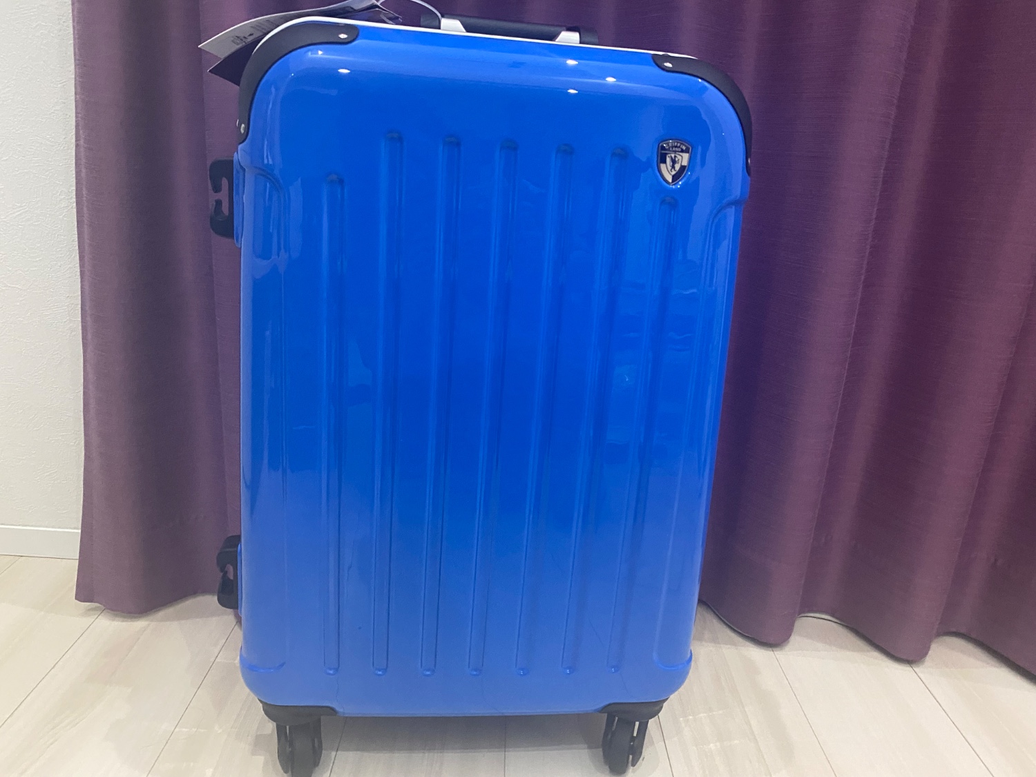【新品未使用】グリフィンランド スーツケース スクラッチガンメタM pc7000 新品未使用】グリフィンランド スーツケース スクラッチガンメタ
