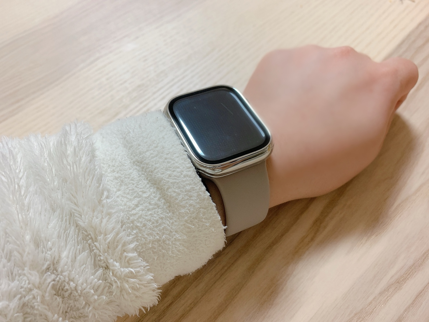 エクルベージュ☆アップルウォッチ ラバーベルト Apple Watchバンド - 時計